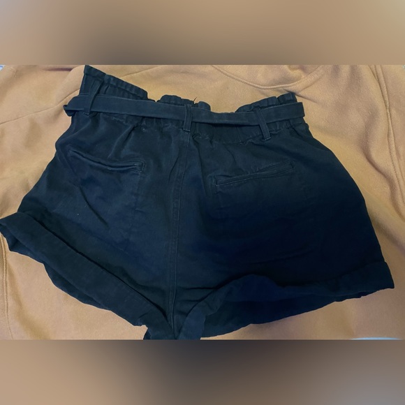 black paperbag shorts with belt tie - Picture 2 of 2